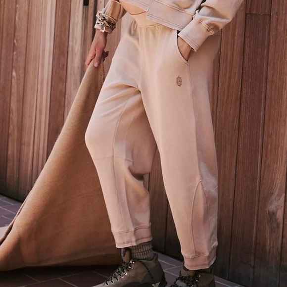 Free People Movement x Hatch Intercept Pants Desert Sand (Tan) NWT Maternity - Picture 1 of 9